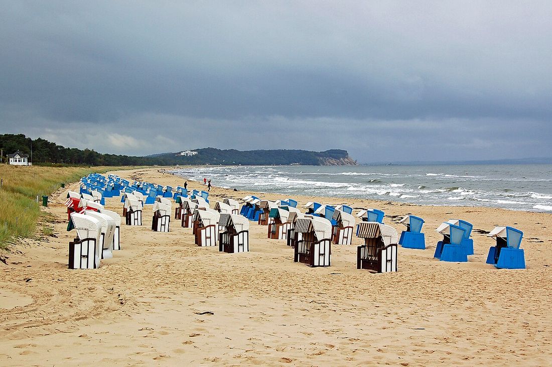 Herbstlicher Ostseestrand in Göhren auf Rügen